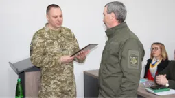 На Волині відзначили чоловіка, який допоміг затримати вигнанця з білорусі (фото)