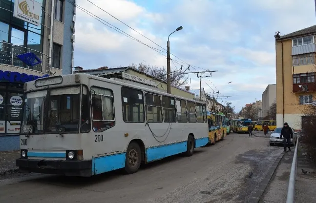 У Луцьку тимчасово змінять рух тролейбусів