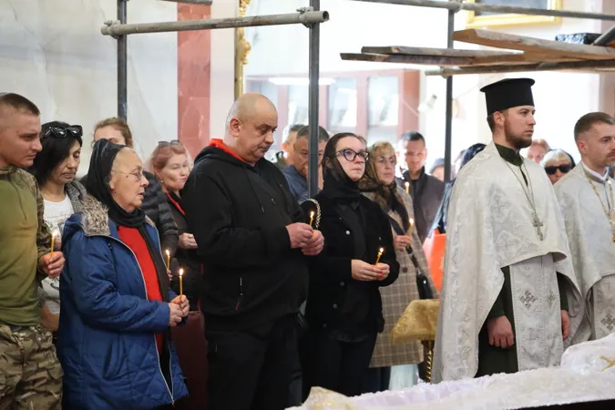 У Луцьку попрощалися із загиблим на Донеччині Артуром Задоянним (фото)