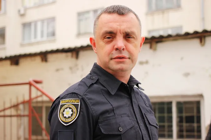 «90% злочинів – це шахрайство», – головний кіберполіцейський Волині Олександр Бережной (інтерв'ю)