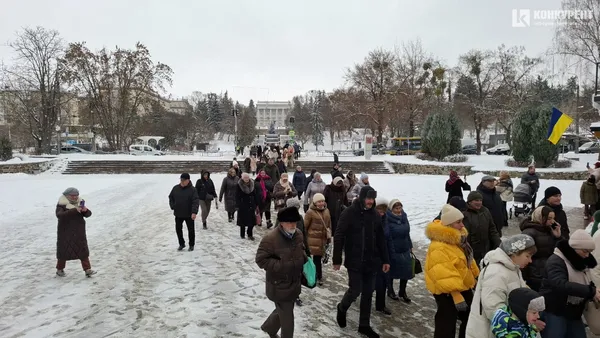 Водохреще у Луцьку: в центрі освятили воду в Стиру