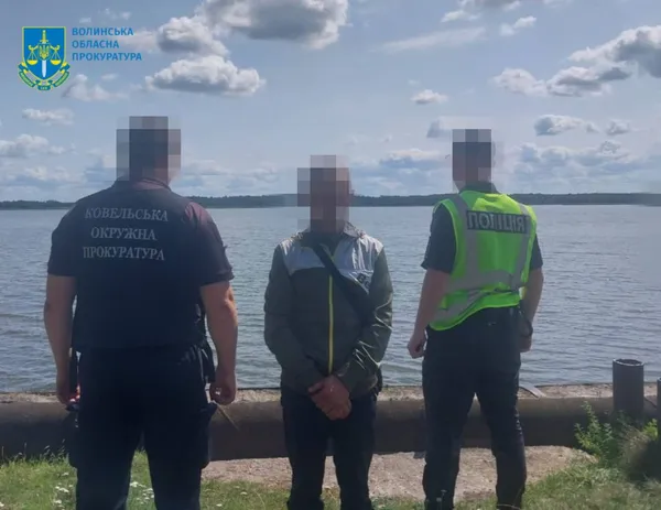 Волинянин у заказнику натягав сітками риби на понад пів мільйона гривень (фото)