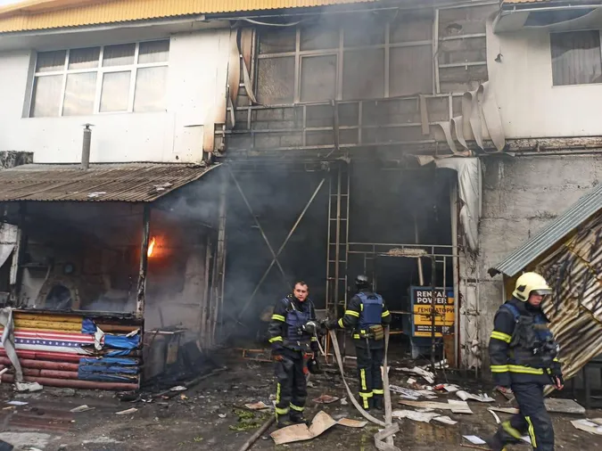 Вночі ворог обстріляв Київ крилатими ракетами (фото)