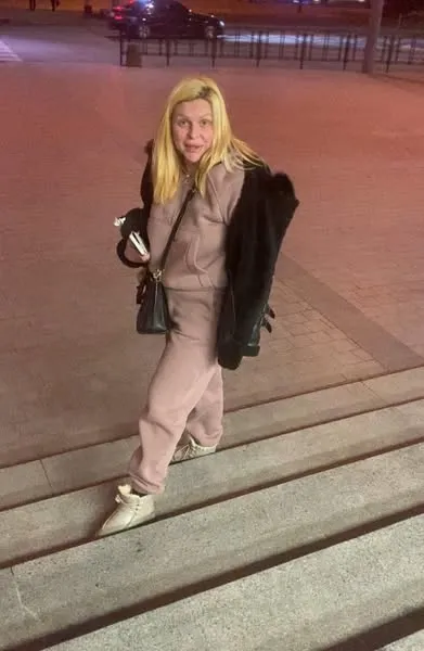 «Прийдуть руські і покажуть, хто тут хазяїн», – у центрі міста жінка назвала Луцьк «московським краєм» (відео)