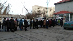 Містяни "штурмують" офіс "Миколаївобленерго"