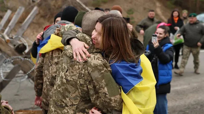 Майже 3 роки полону: військовий з Володимира повернувся додому