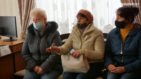 Боротьба за початкову школу: батьки із Кульчина зустрілися з Зіновією Лещенко (відео)