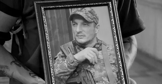 У Луцьку попрощалися із загиблим під Мар'їнкою Олексієм Ходирєвим (фото)