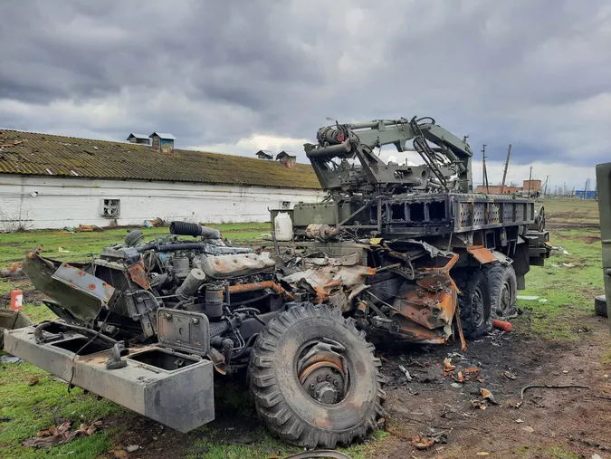 Українські воїни звільнили село на Харківщині та знищили більше двох десятків техніки (фото)