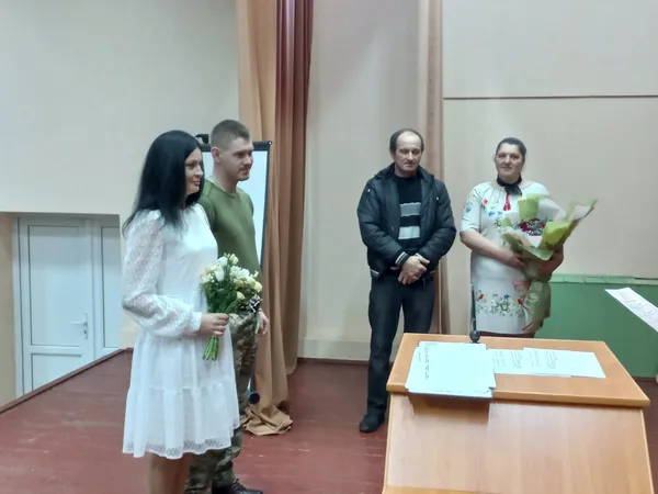 У Городищенській громаді військовий одружився під час відпустки (фото)