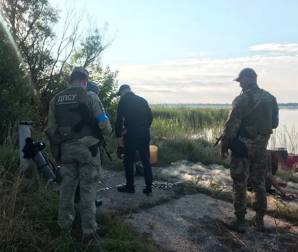 На Волині браконьєр на човні наловив риби на понад 350 тисяч гривень (фото, відео)