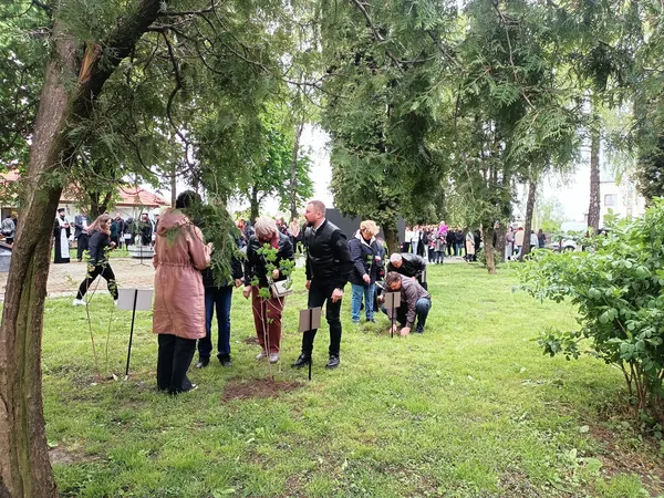 У Підгайцях відкрили фотостенд загиблим на війні воїнам громади (фото)