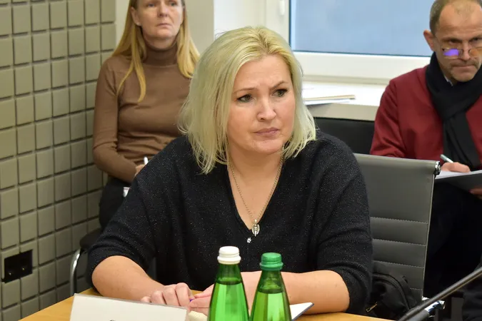 Голова Волинської ОВА поспілкувався з сім'ями військових: обговорили проблеми (фото)