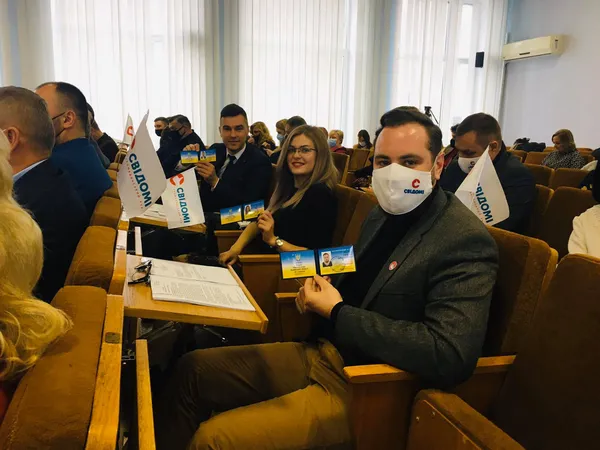 У Луцькій райраді обирають голову: є два кандидати (фото)