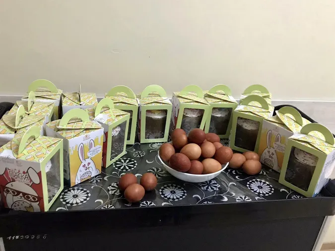 У Луцькому клінічному пологовому будинку для пацієнток на Великдень приготували подарунки (фото)