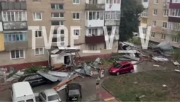 Затопило вулиці і зірвало дах: у Володимирі вирує негода (відео)