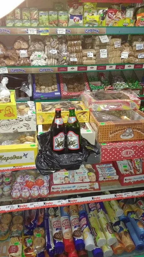 Луцькі муніципали перевірили магазини на «нічний алкоголь» (фото)
