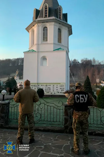 СБУ проводить обшуки в монастирі Мукачівської єпархії УПЦ «МП» (фото, відео)