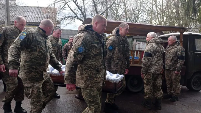 На Волині попрощалися із загиблим Героєм Василем Збудовським (фото, відео)