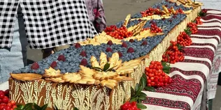 У Володимирі спекли велетенський «Пиріг Незалежності» (фото)