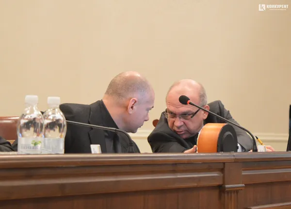 Голова обласної ради звертався за порадою до досвідченого колеги  – голови Волинської ОДА Володимира Гунчика