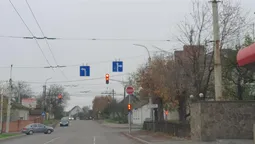 На Потебні у Луцьку встановили нові знаки (фотофакт)