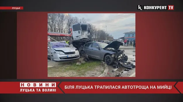 У Рованцях сталася масштабна автотроща (фото, відео)