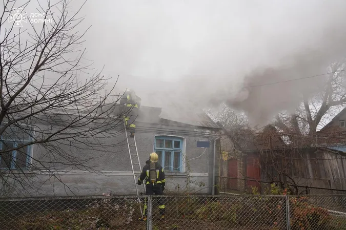 Під Луцьком горів житловий будинок (фото)