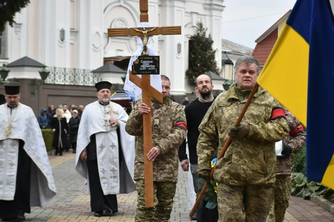 У Луцьку провели в останню дорогу Героя Юрія Смикала (фото)