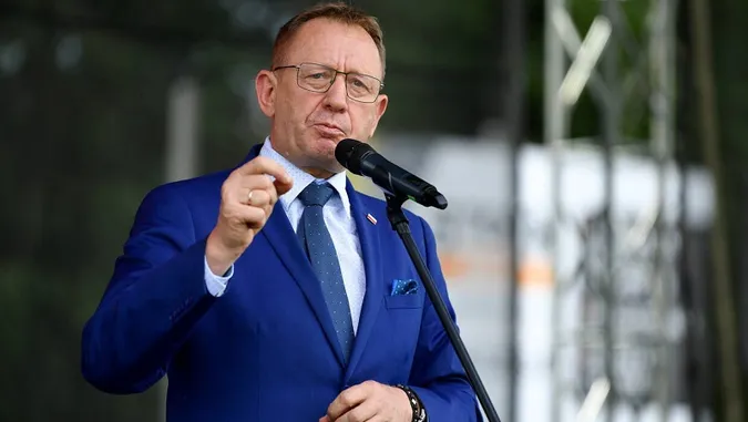 Варшава вимагає відкликати, а не «ставити на паузу» позов України до СОТ