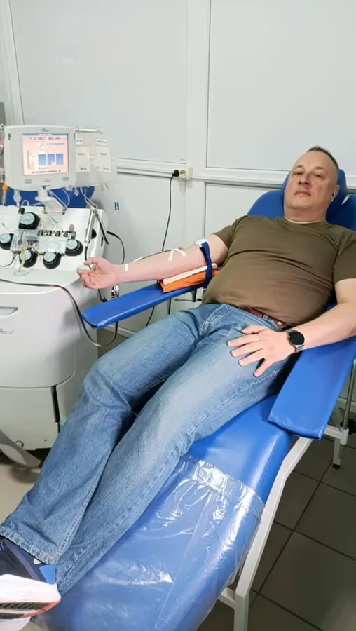 Десятки літрів крові заради життя: історія почесного донора та прикордонника з Луцька Олега Франчука