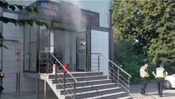 У Луцьку горить магазин алкогольних напоїв (відео)