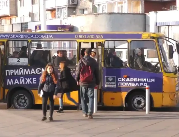 Студенти вимагають пільговий проїзд у маршрутках (відео)