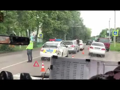 У Луцьку перед пішохідним переходом Volkswagen «в'їхав» у Toyota (відео)