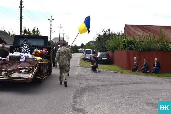 На Волині попрощалися із воїном Дмитром Черняком