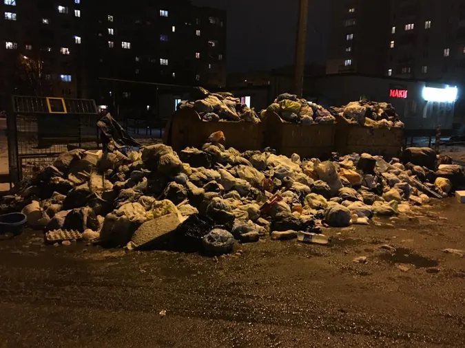 Сміття комунальників застало зненацька