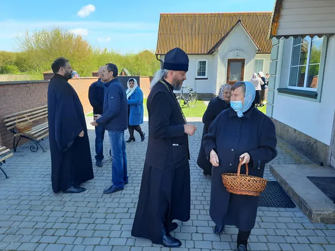 Хірург та священник Валіхновський відправив службу в храмі у Турійську (фото, відео)