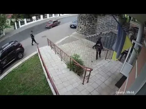 Лучанин, який з балончиком напав на муніципалів, програв апеляцію