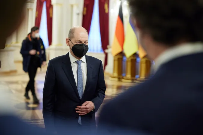 Німеччина виділяє Україні 125 мільйонів євро на гумдопомогу, – Шольц