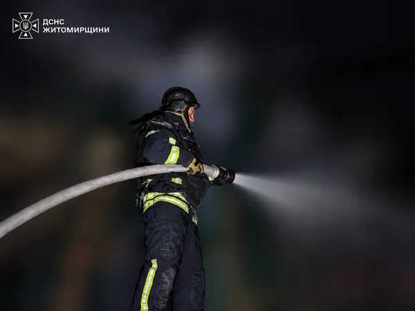 На Житомирщині ворог вдарив дронами по залізниці та енергооб’єктах (фото)