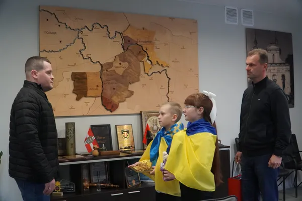 На Волині привітали звільненого з полону Дмитра Климовича (фото)