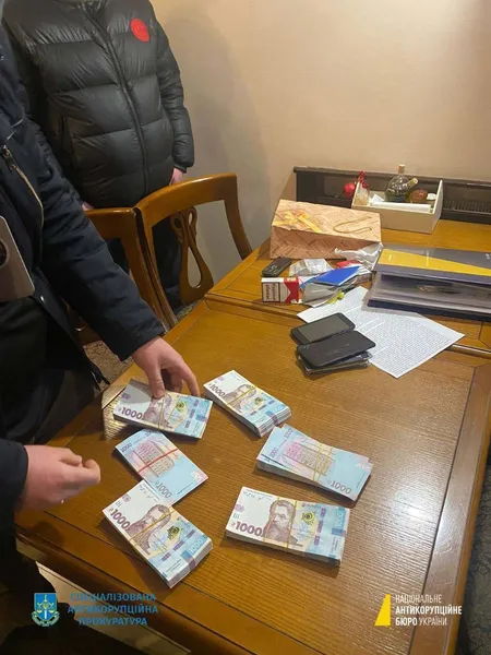 Правоохоронці затримали нардепа від «Слуги народу» на хабарі у пів мільйона грн (оновлено, фото)