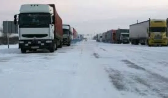 Через перебої зі світлом не працює електронна черга на пункті пропуску «Ягодин»