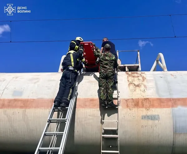 У Ковелі дитину вразило струмом на вагоні-цистерні (фото)