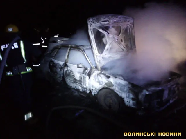 У Липлянах уночі горів автомобіль