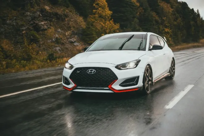 Переваги та недоліки купівлі деталей Hyundai з авторозбірки