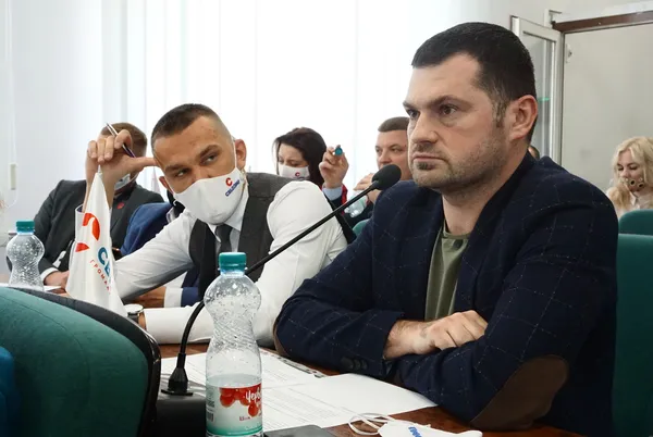 У Луцьку відремонтують пішохідний міст над залізницею