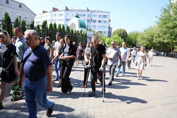 У Луцьку попрощалися із загиблими на Донеччині Юрієм Футалою та Віктором Сіліним (фото)