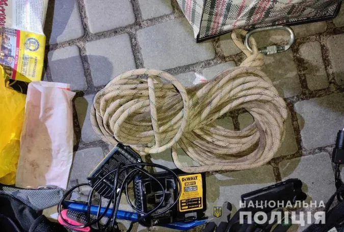На Волині «гастролери» зі Сходу скоїли крадіжку на 5 мільйонів (фото)