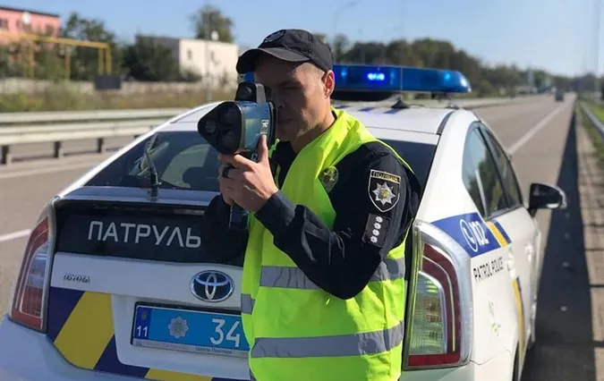 За місяць на Волині упіймали понад 3000 «водіїв-шумахерів»